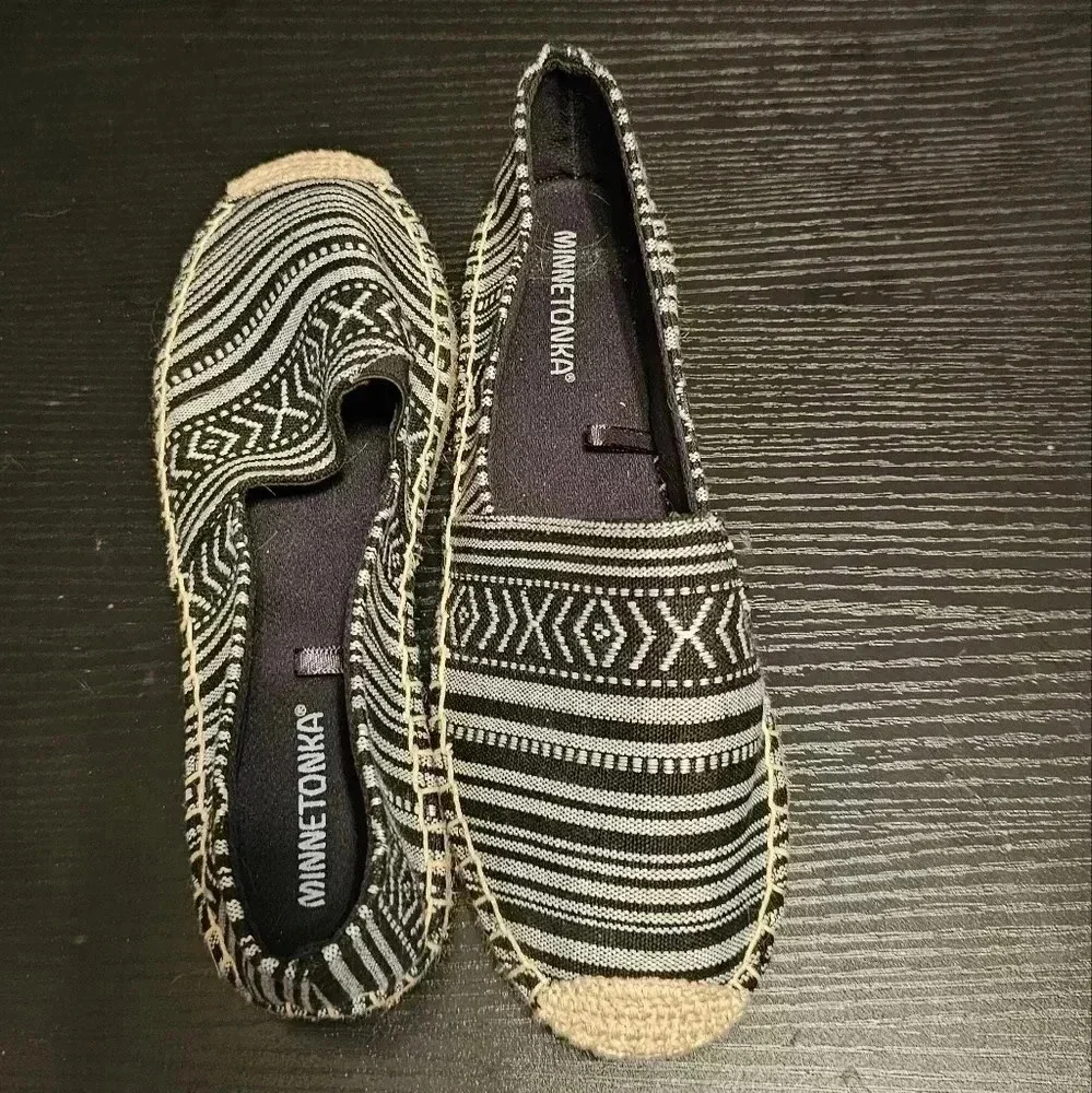 Minnetonka women slip